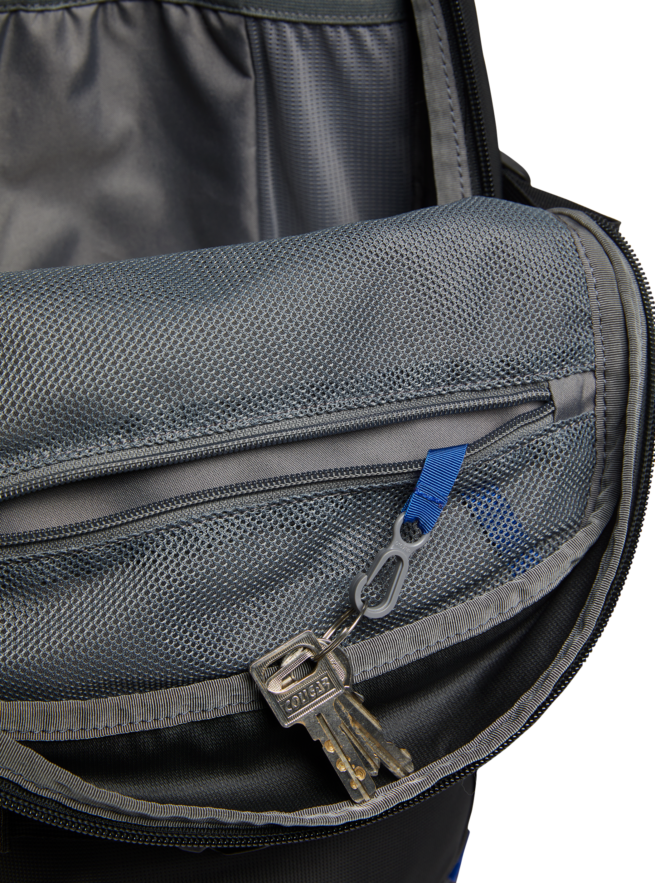 Product image of Burton Day Hiker 22L Backpack[Variant:True Black]