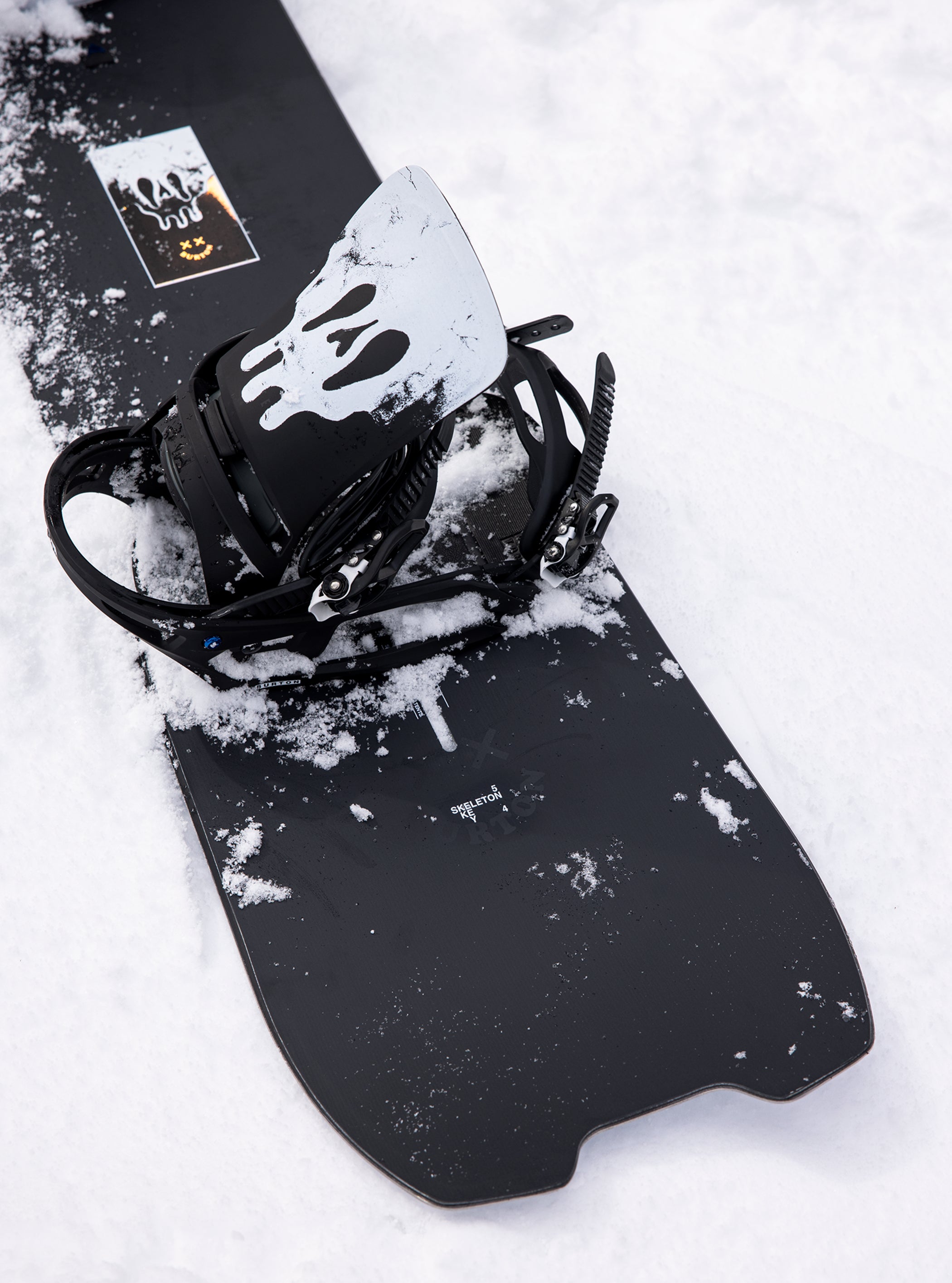 メンズ Burton スケルトンキー キャンバー スノーボード