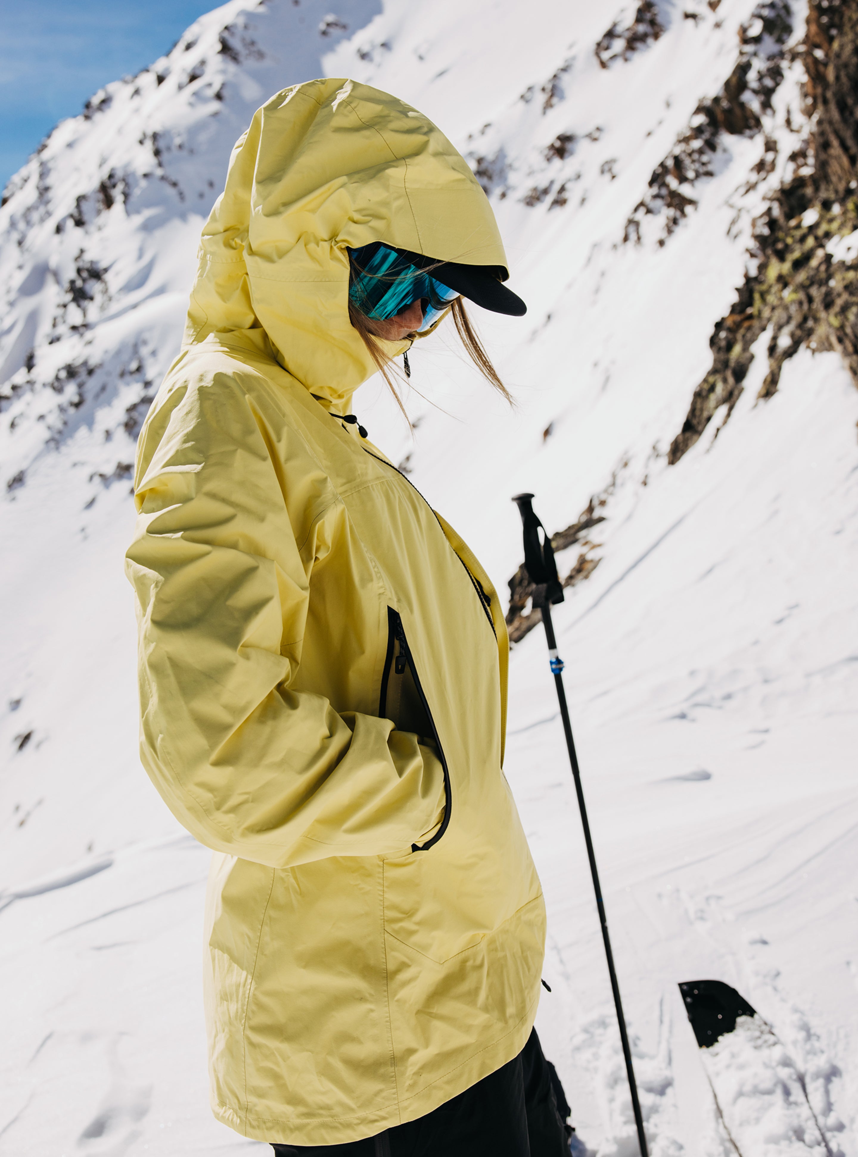 Women's Burton [ak] Surgence GORE-TEX Jacket | Burton.com Winter 2025