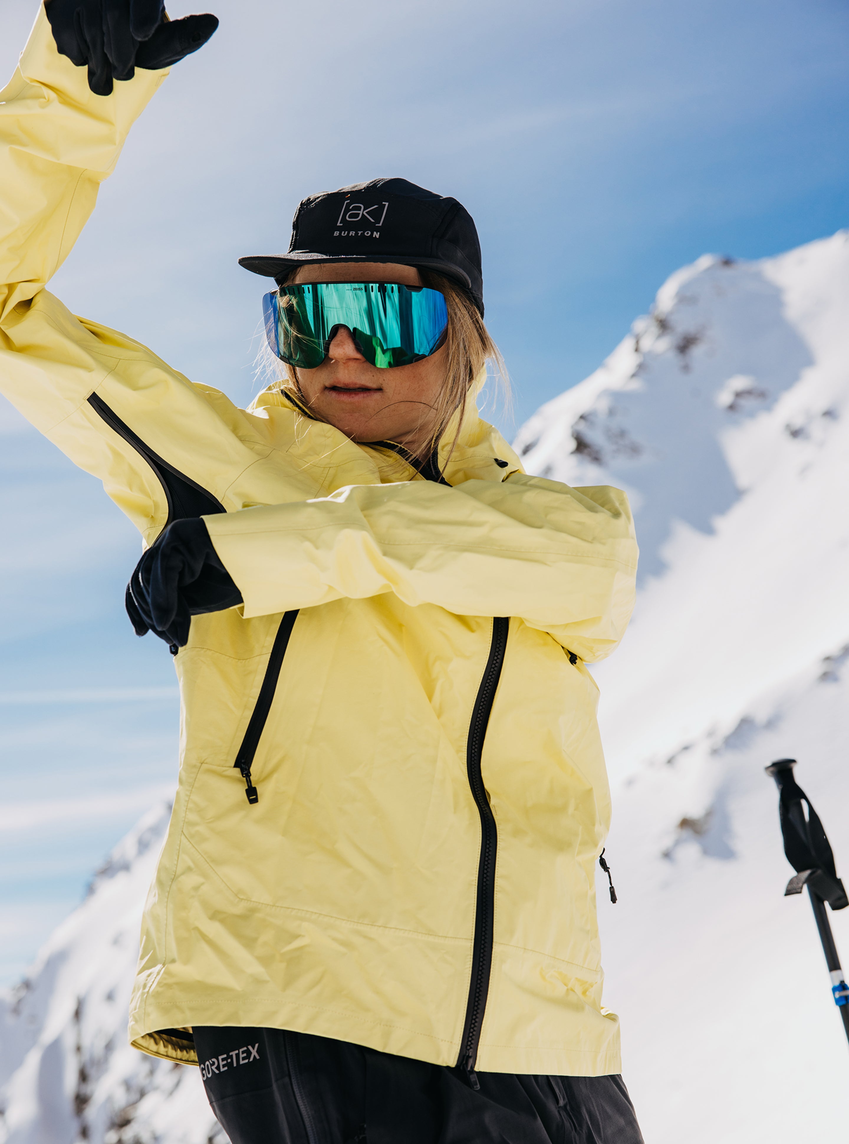 Women's Burton [ak] Surgence GORE-TEX Jacket | Burton.com Winter 2025