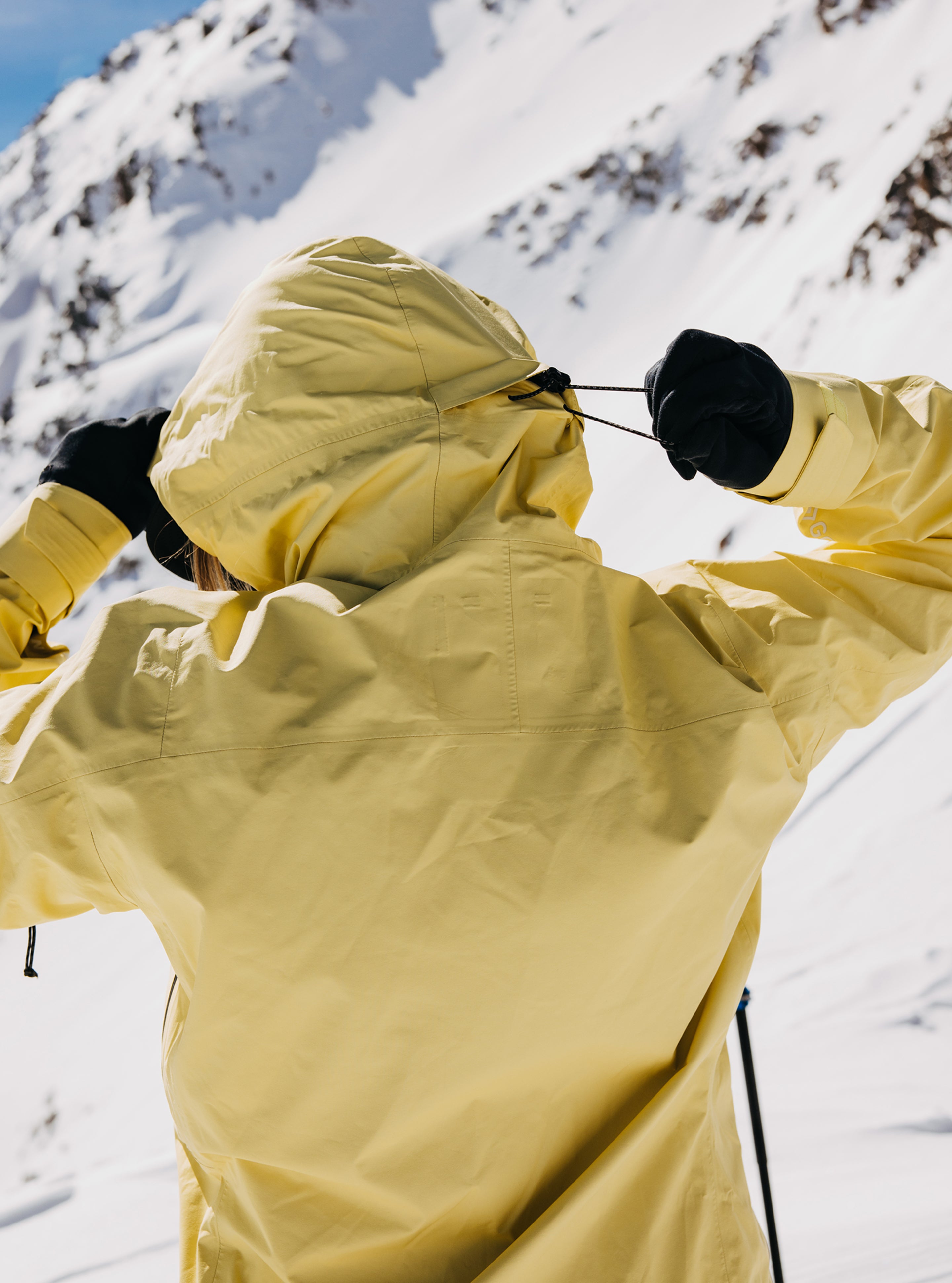Women's Burton [ak] Surgence GORE-TEX Jacket | Burton.com Winter 2025