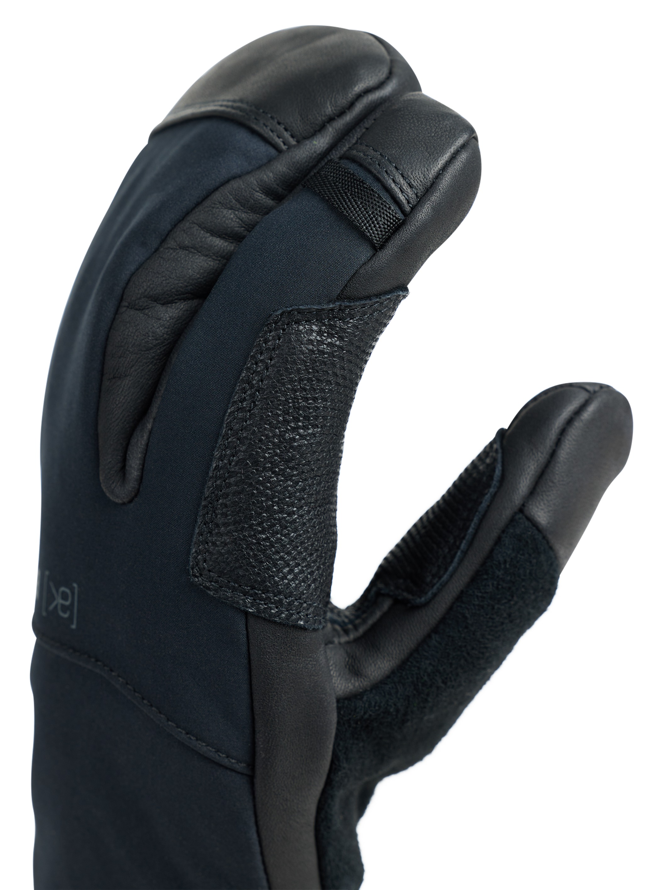 Product image of Burton [ak] Clutch GORE-TEX Mittens[Variant:True Black]