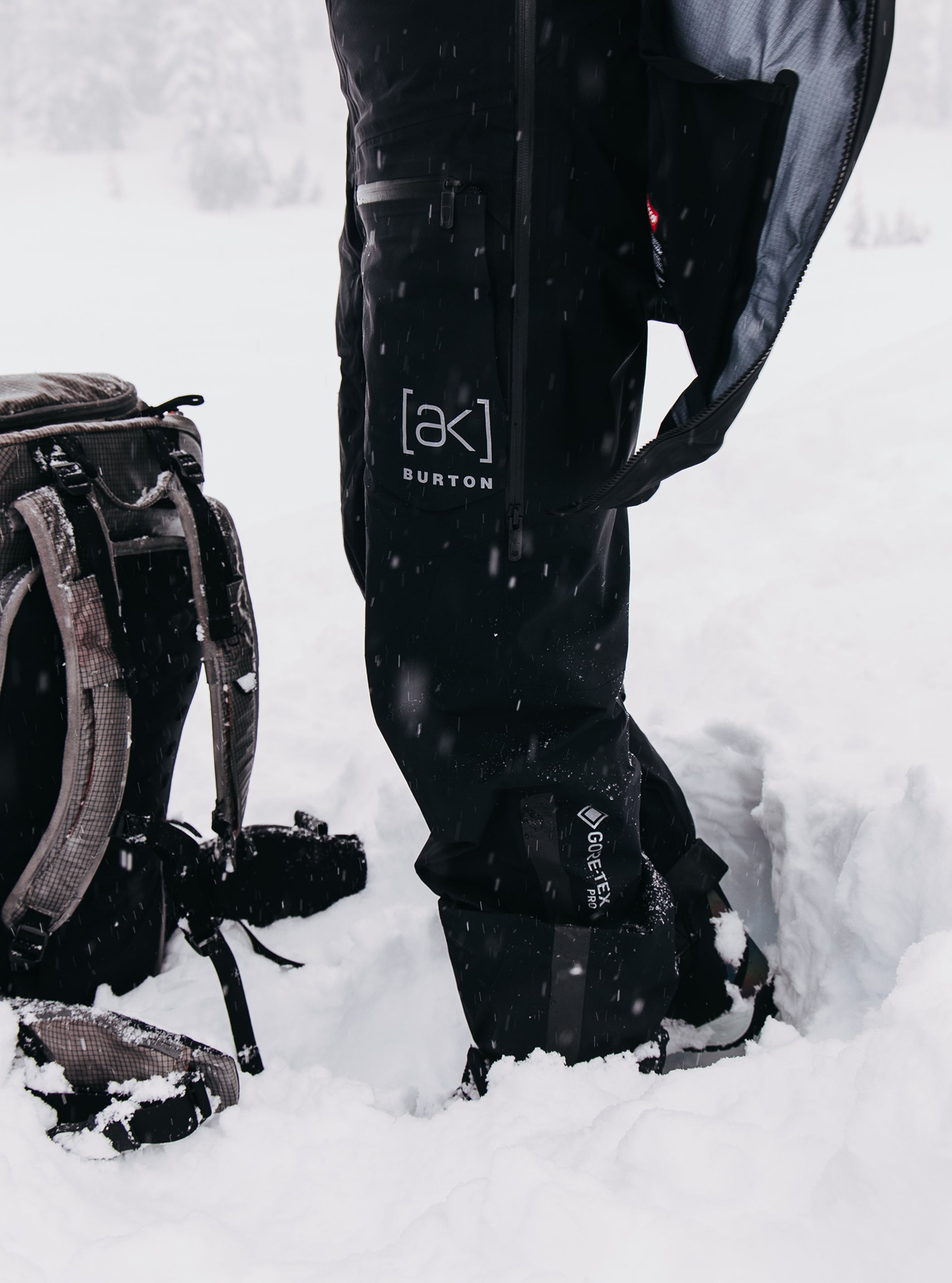 ウィメンズ Burton [ak]® タスク GORE-TEX PRO 3L ハイトップ ビブパンツ