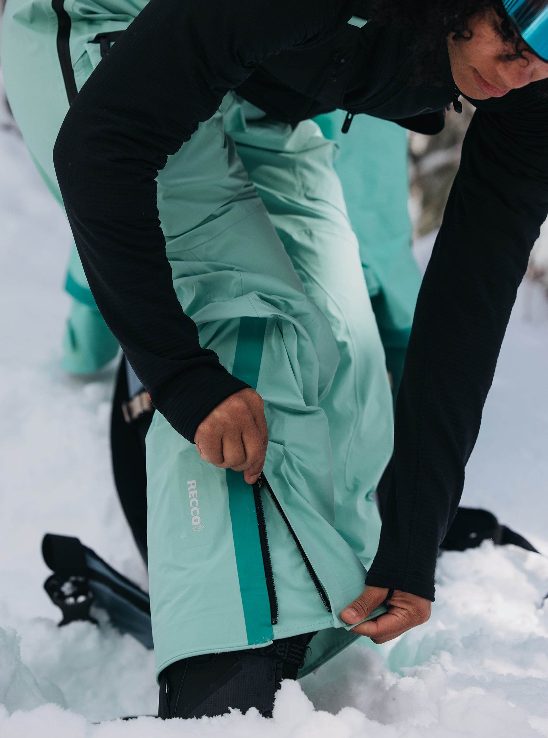 ウィメンズ Burton [ak]® タスク GORE-TEX PRO 3L ハイトップ ビブパンツ