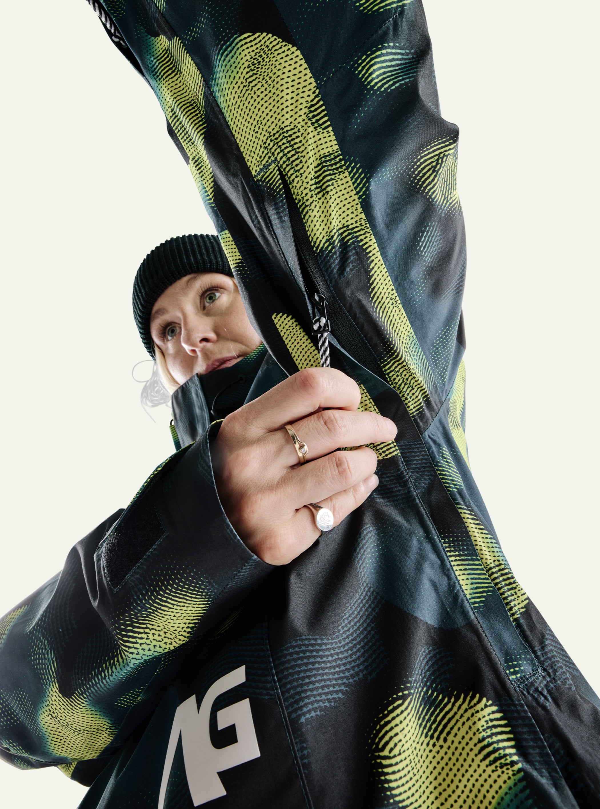 ウィメンズ Burton AG ヘッドストール GORE-TEX 2L ジャケット