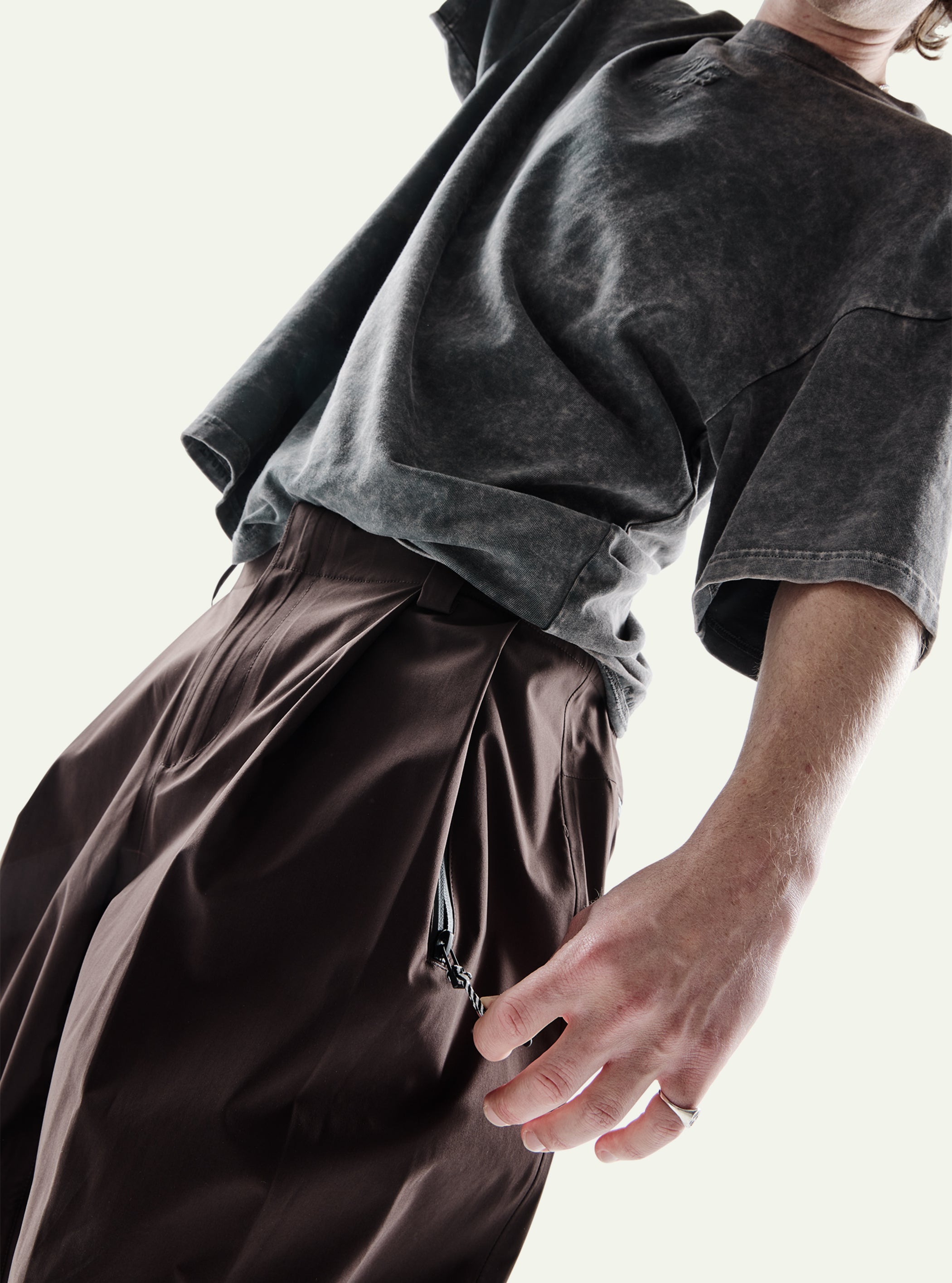 Burton AG ハードパック GORE-TEX 3L パンツ