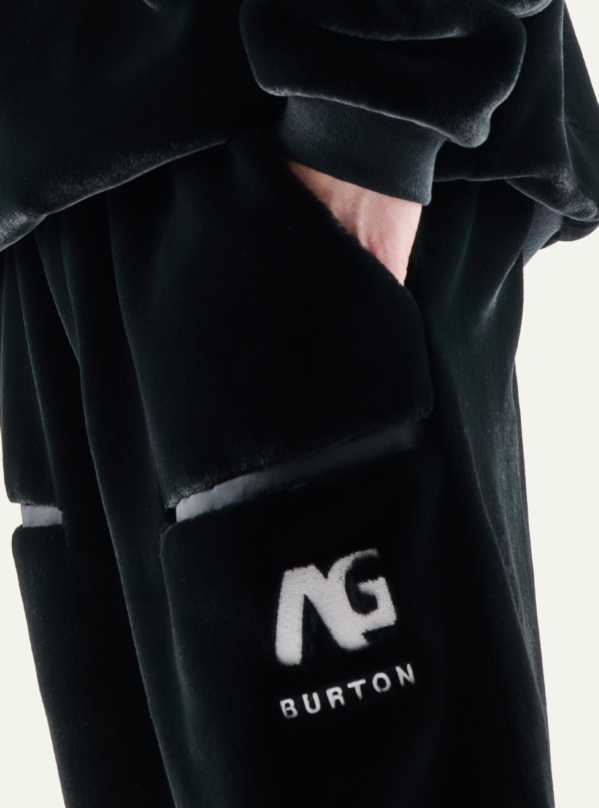 Burton AG スピークアウト パンツ