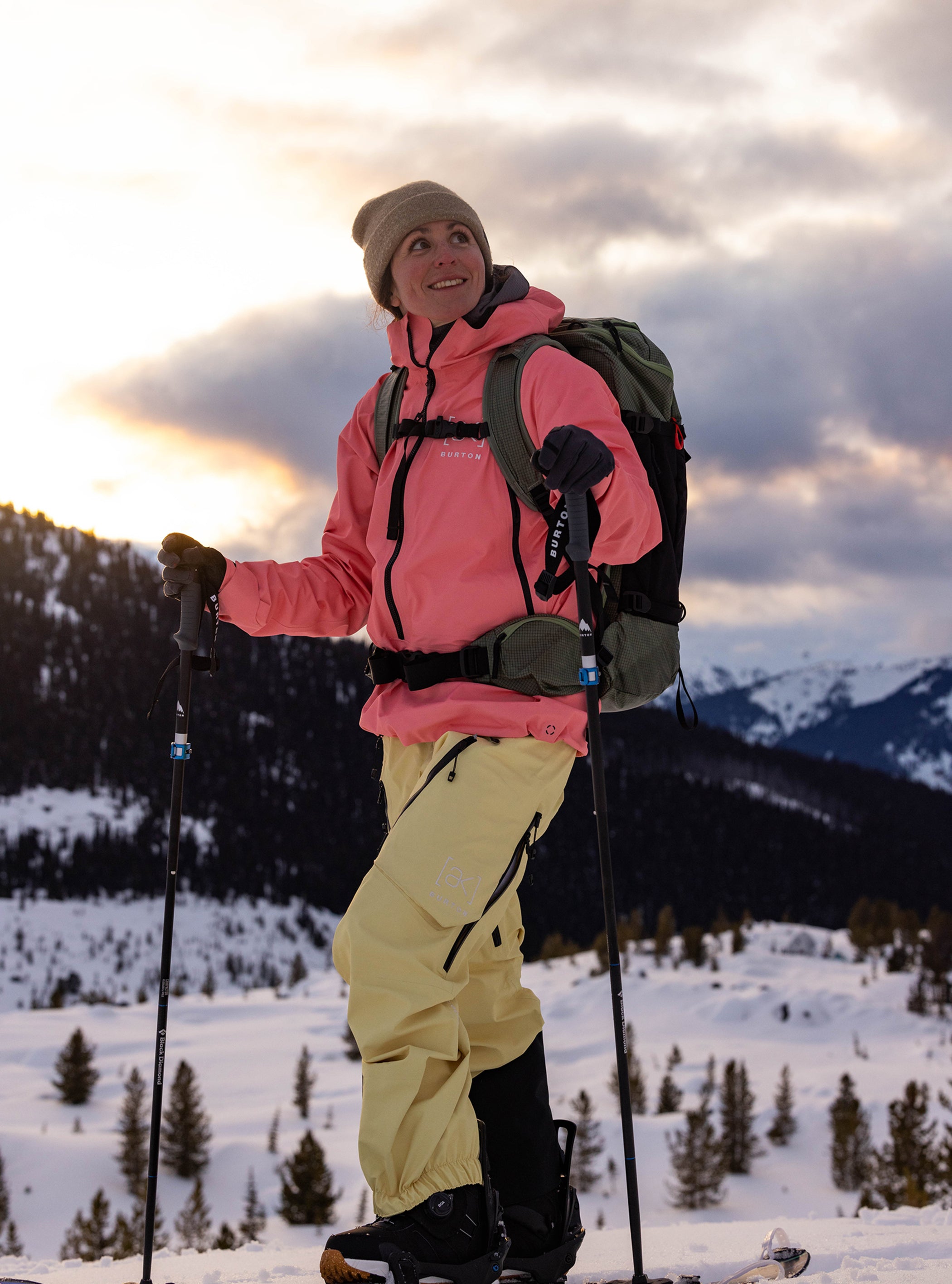 Product image of Women's Burton [ak] GORE-TEX C-KNIT 3L Kalausi Bib Pants[Variant:Buttermilk]