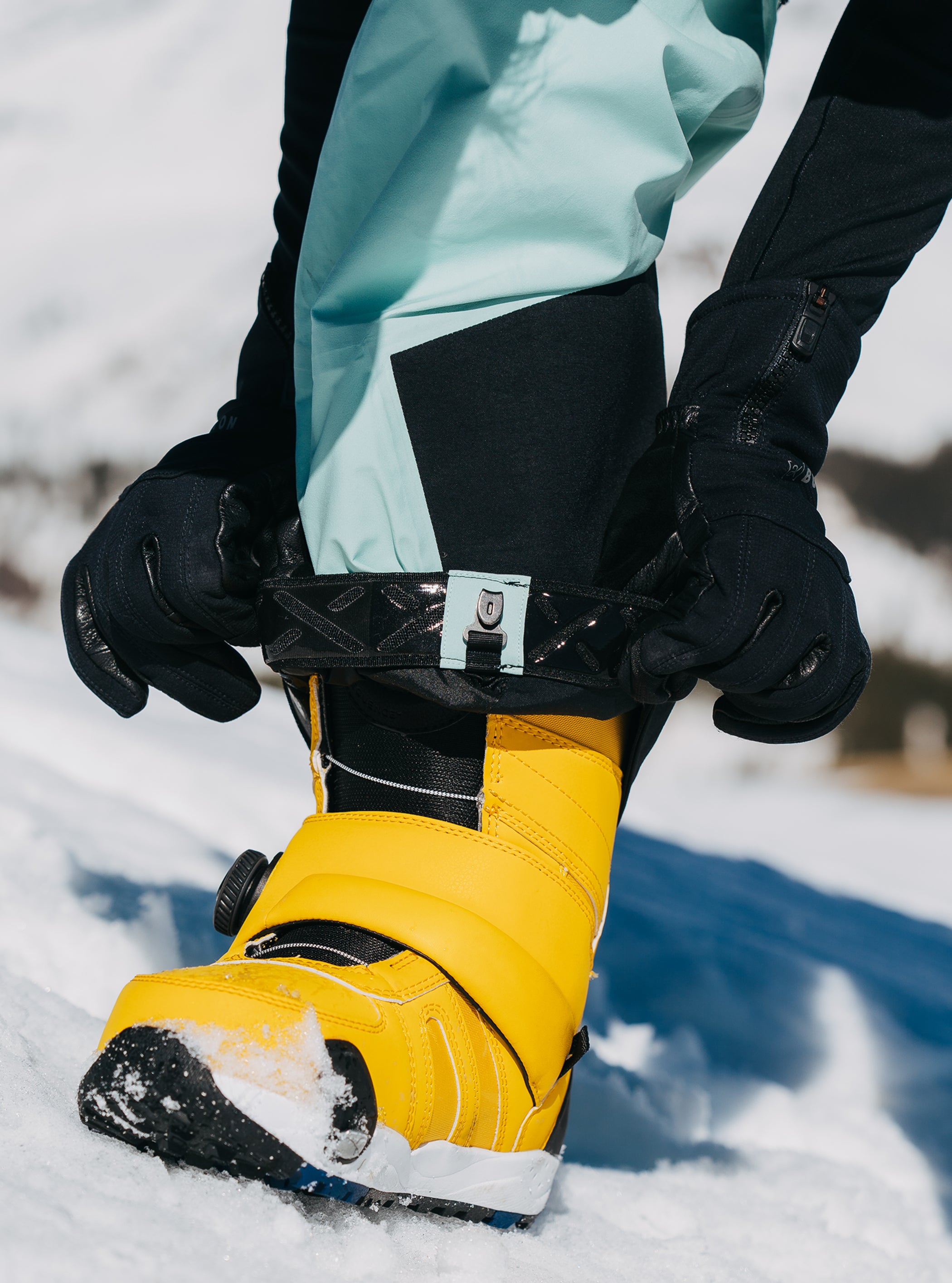 ウィメンズ Burton [ak]® カルーシー GORE-TEX C-KNIT 3L ビブパンツ