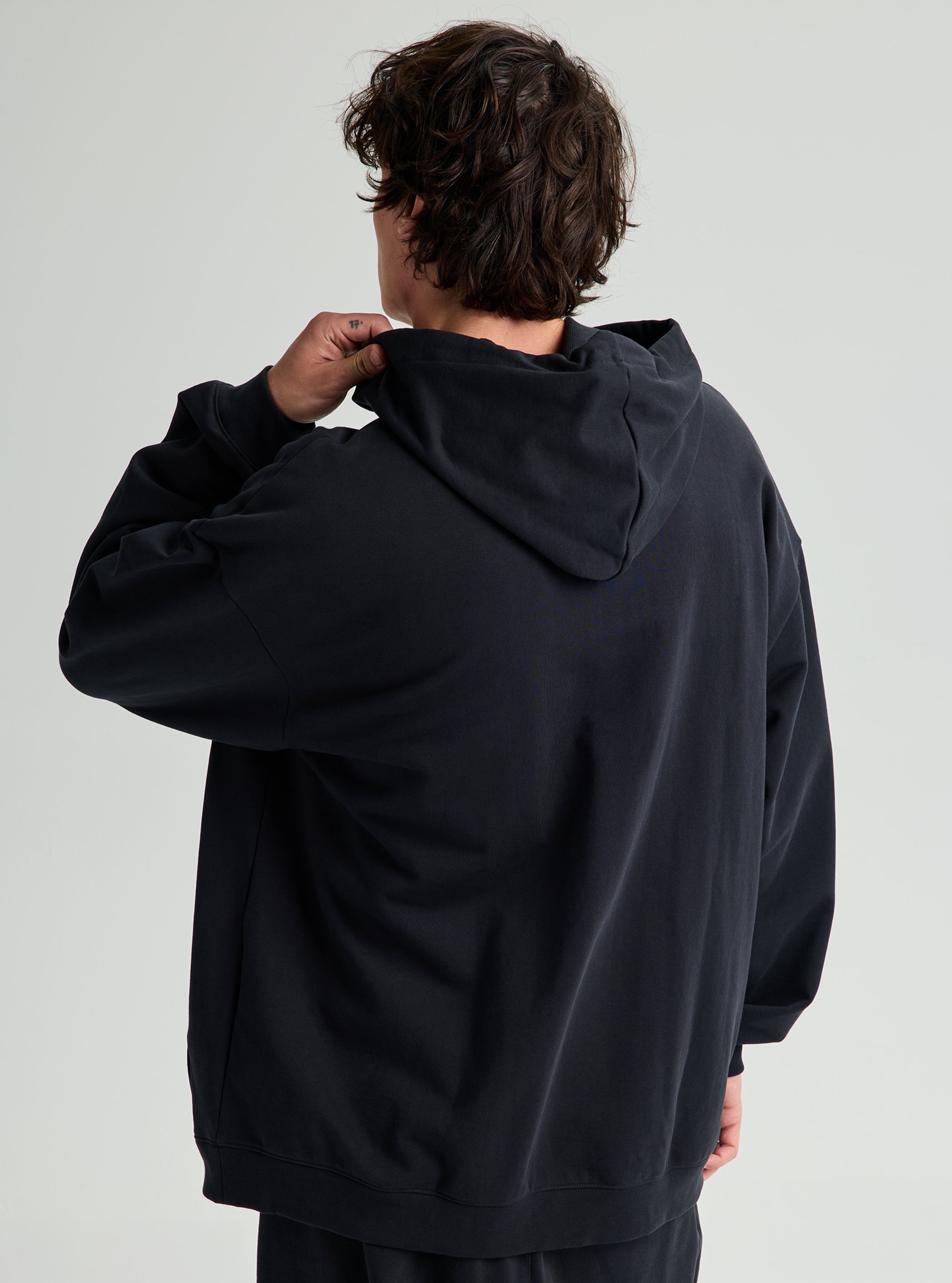 Burton AG アウトフォール プルオーバーフーディー