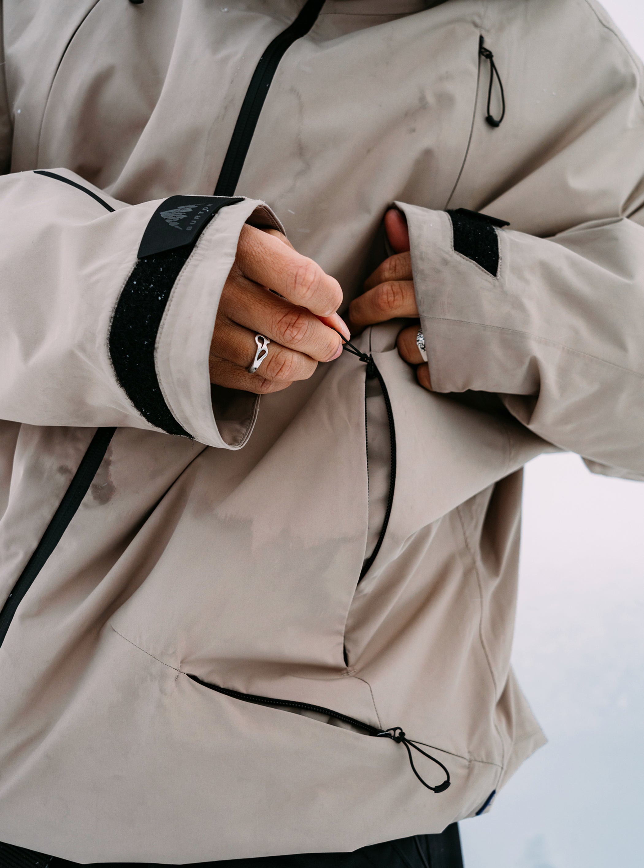 Burton フューチャートラスト 2L ジャケット
