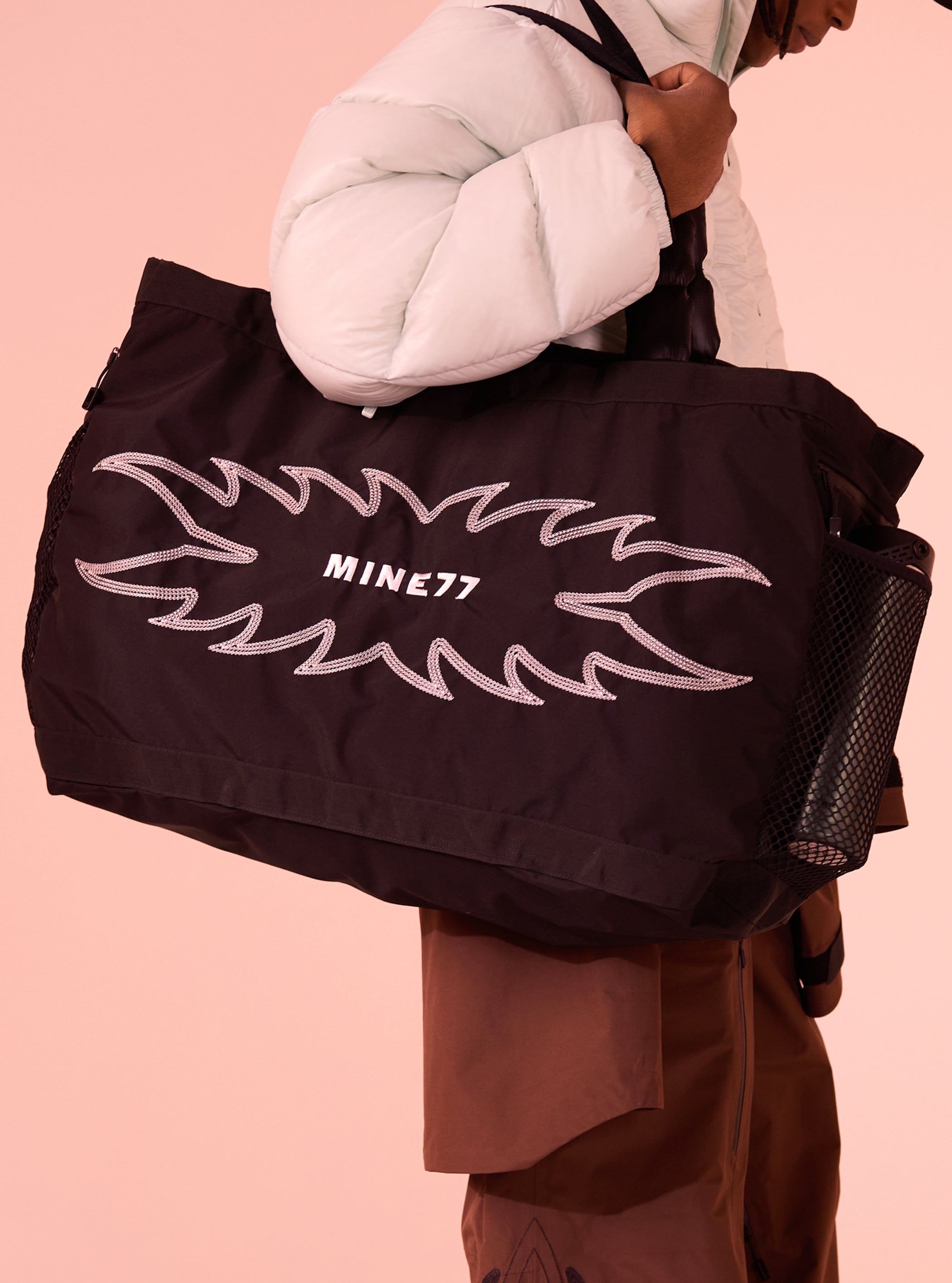 Burton MINE 77 インサレーテッド トートバッグ