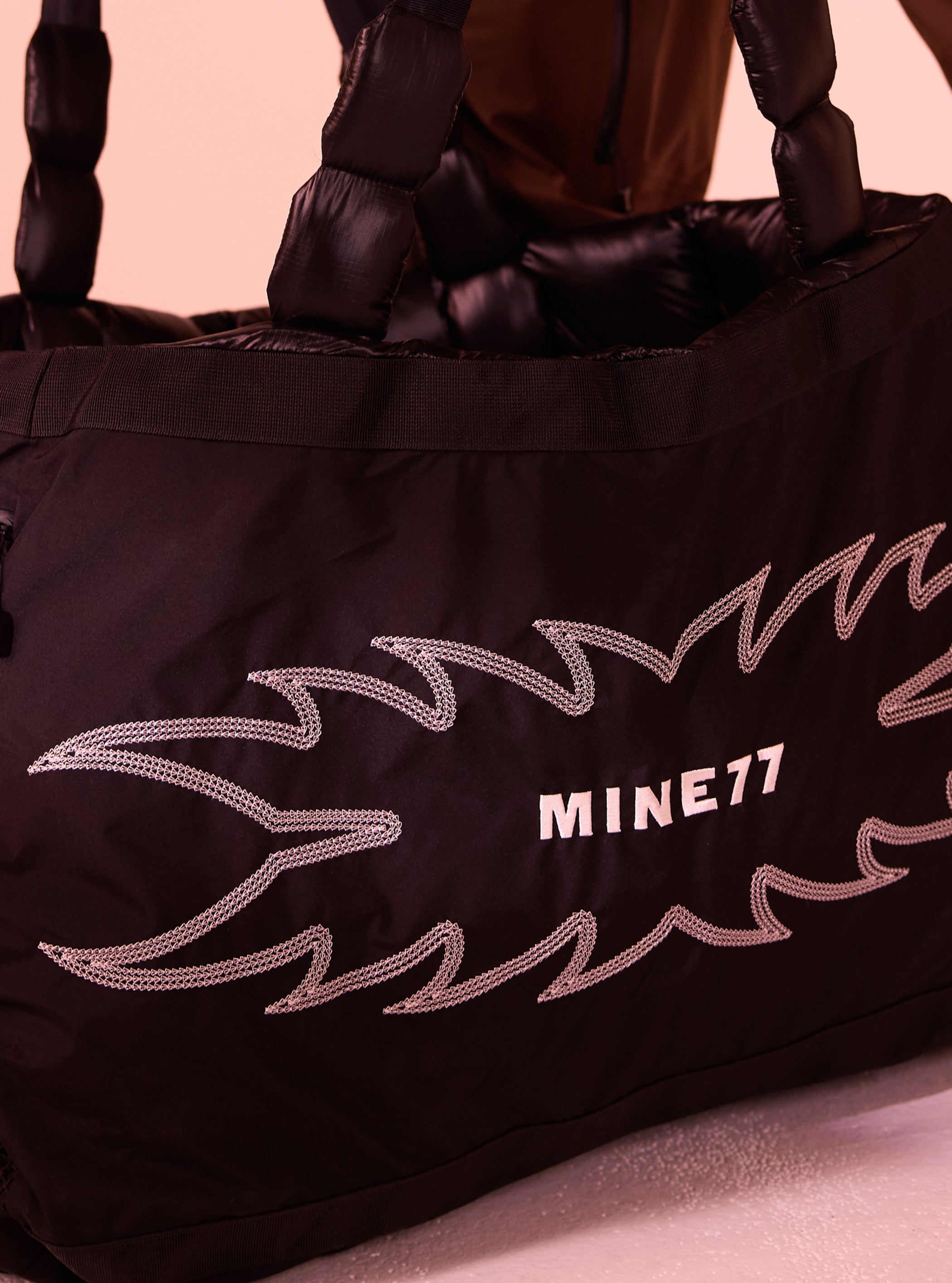 Burton MINE 77 インサレーテッド トートバッグ