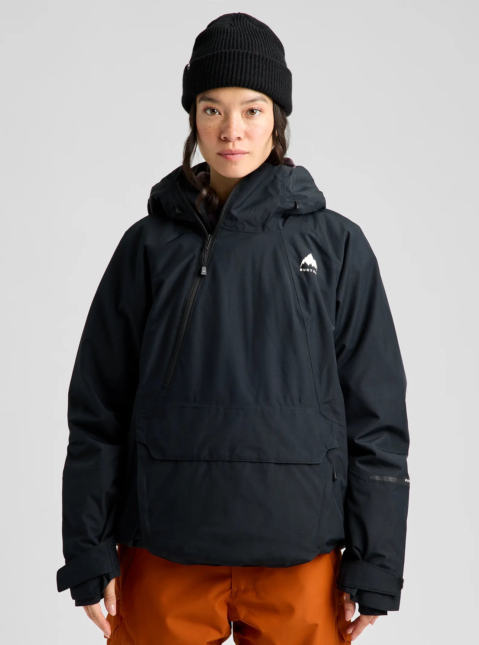 Product image of Women's Burton Reserve 2L Relaxed Anorak Jacket[Variant:True Black]