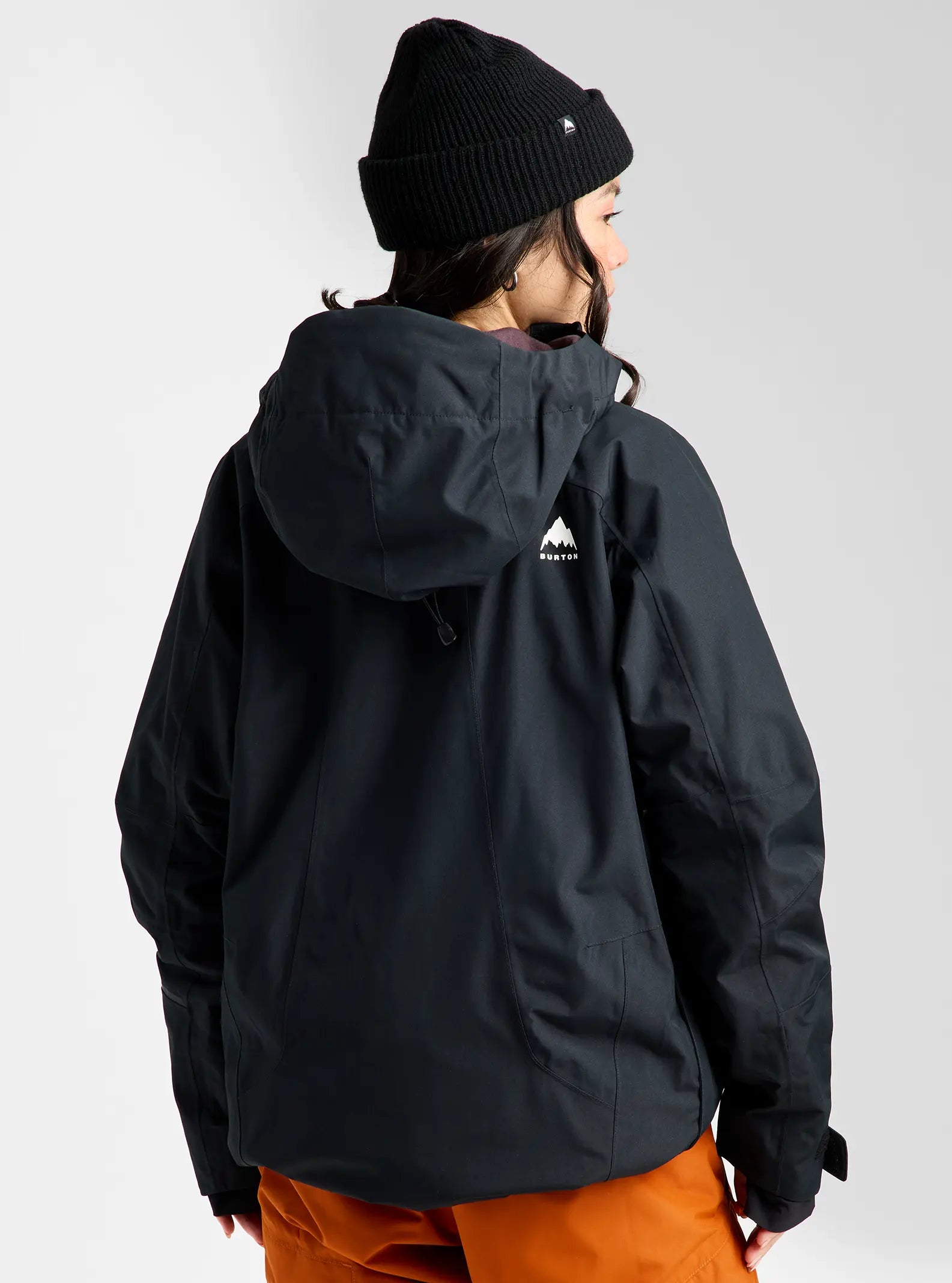 Product image of Women's Burton Reserve 2L Relaxed Anorak Jacket[Variant:True Black]