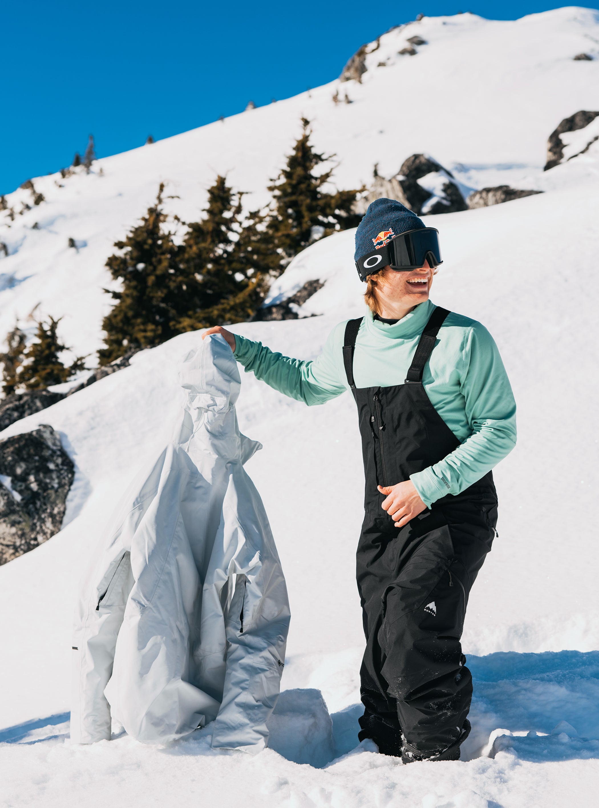 Product image of Men's Burton Reserve GORE-TEX 2L Bib Pants[Variant:True Black]