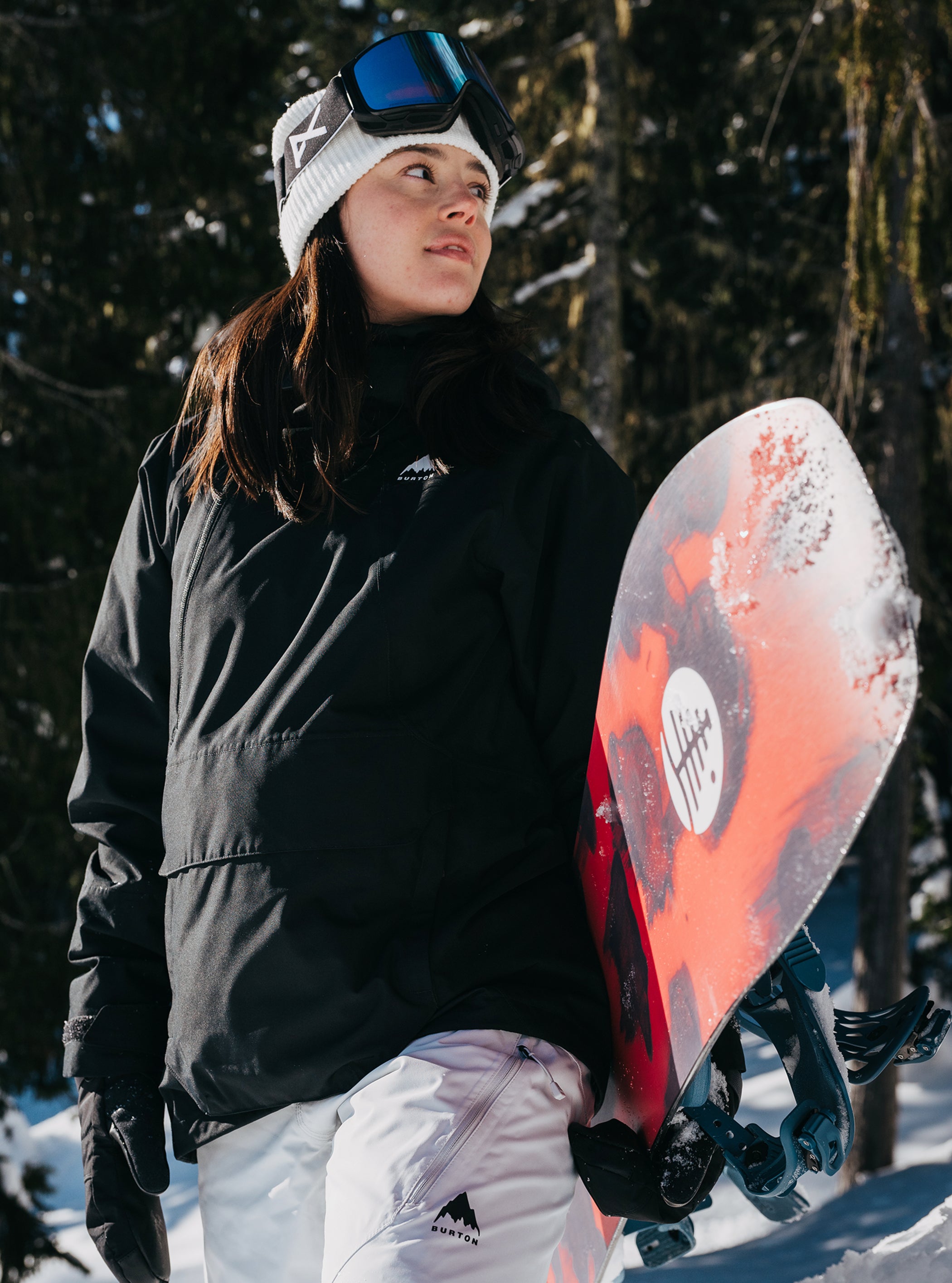 Product image of Women's Burton Reserve 2L Relaxed Anorak Jacket[Variant:True Black]