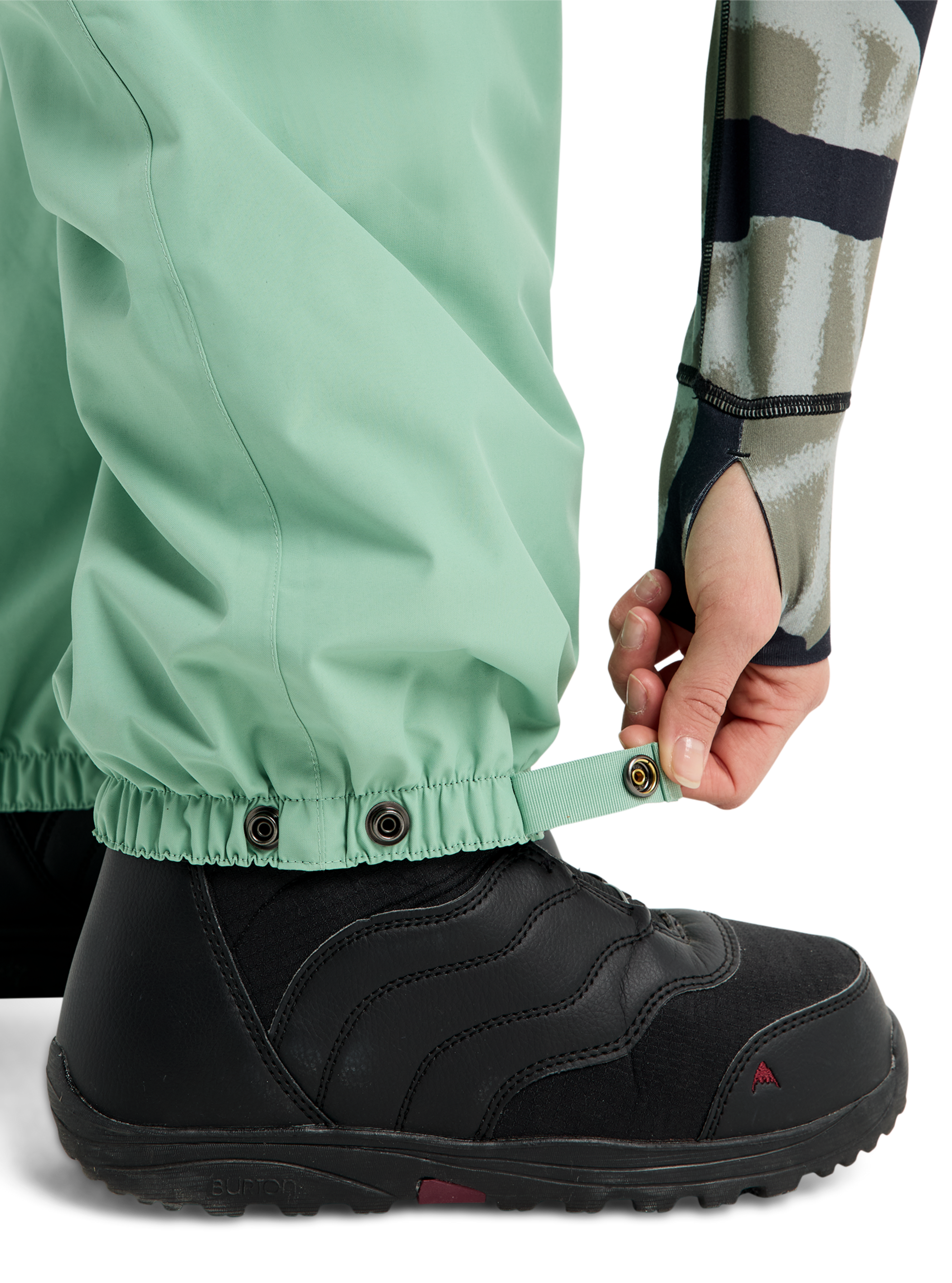 ウィメンズ Burton リザーブ 2L ビブパンツ