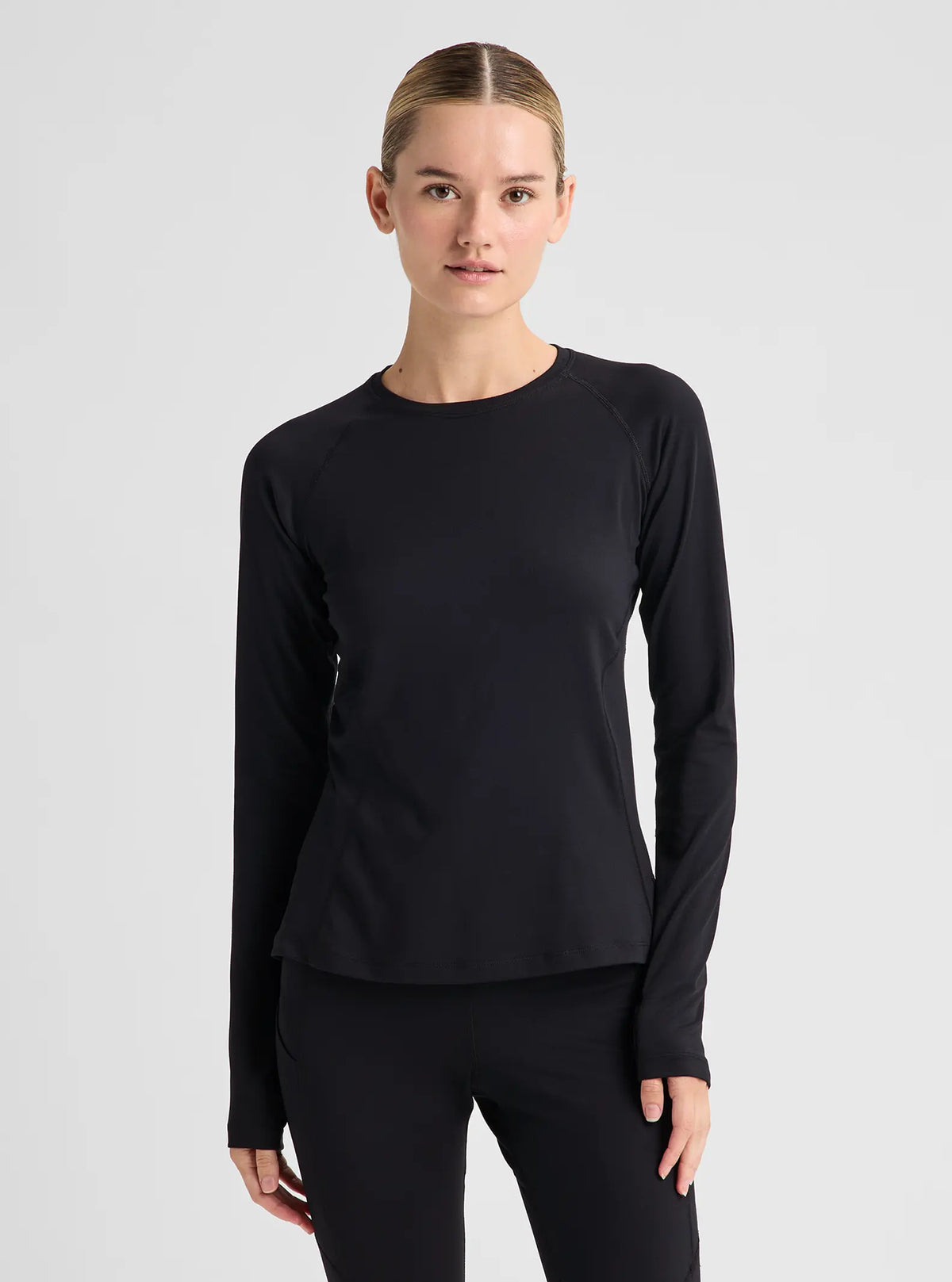 Product image of Women's Burton Synthetic Midweight Base Layer Crew[Variant:True Black]