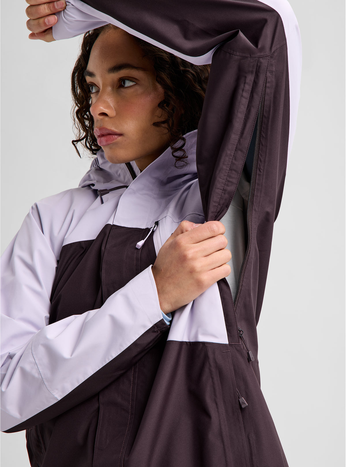 ウィメンズ Burton リザーブ 2.5L ジャケット