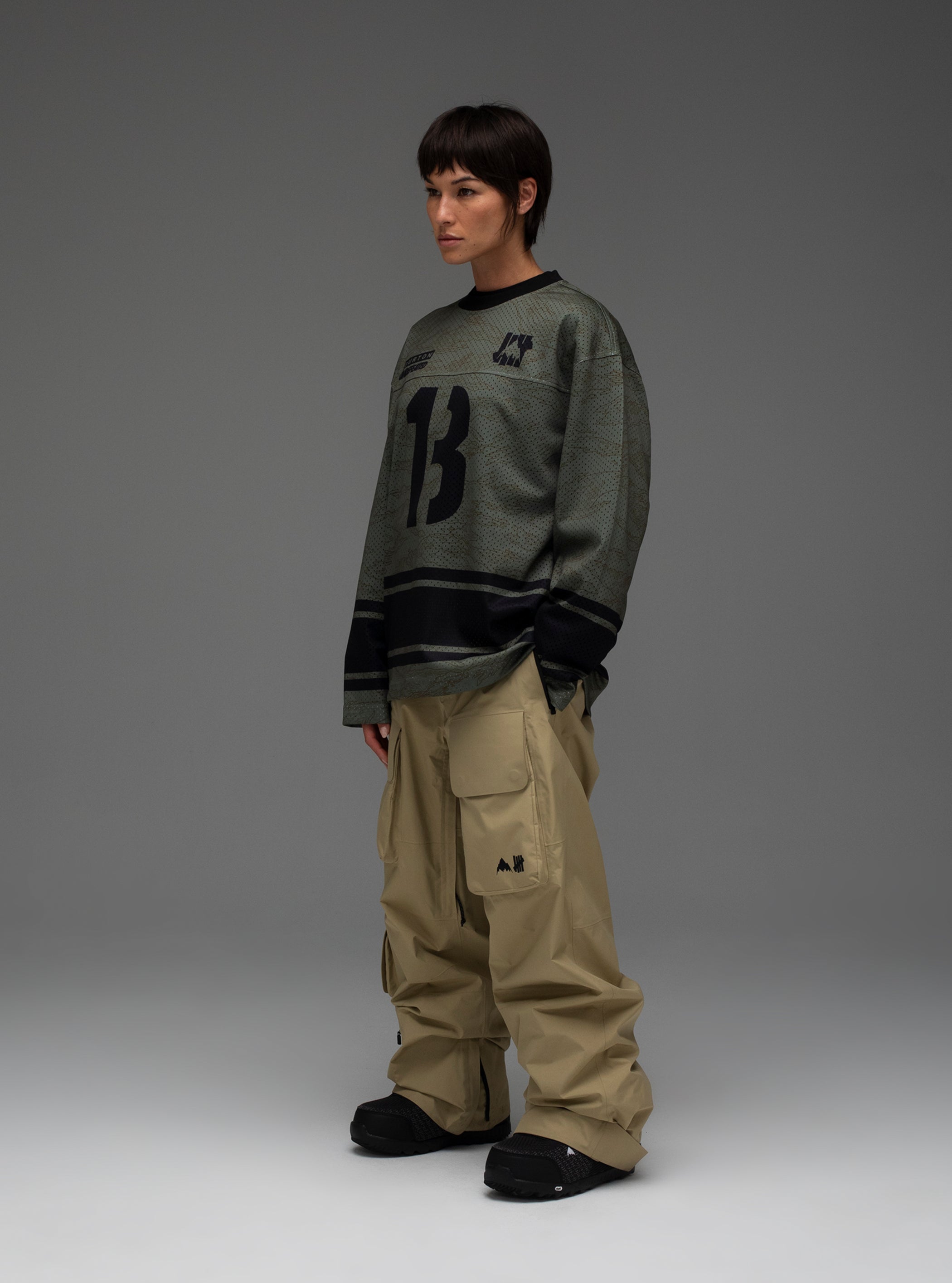 Burton Undefeated ジャージー クルーネック スウェットシャツ