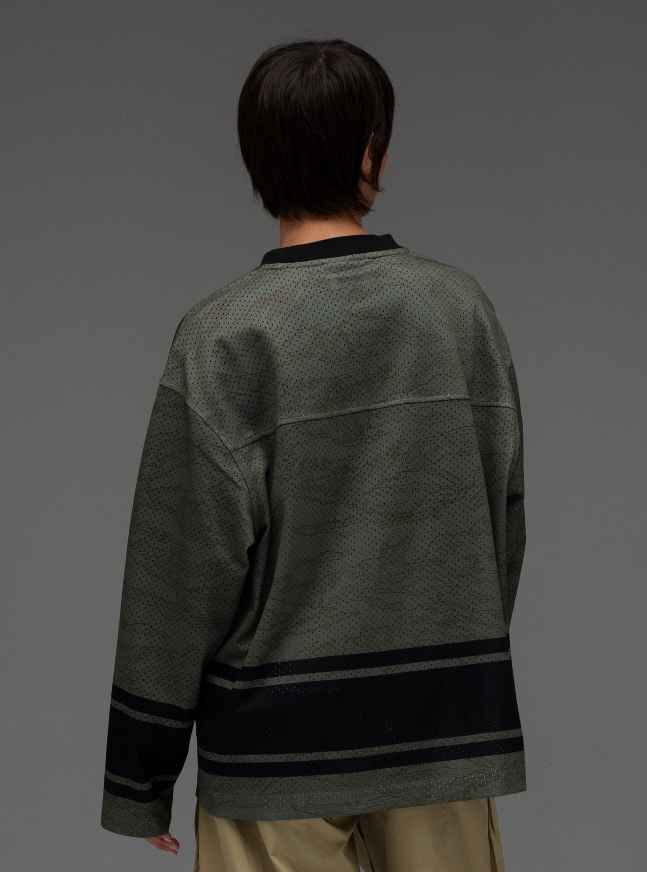 Product image of Men's Burton Undefeated Jersey Crewneck Sweatshirt[Variant:Olive Camo]