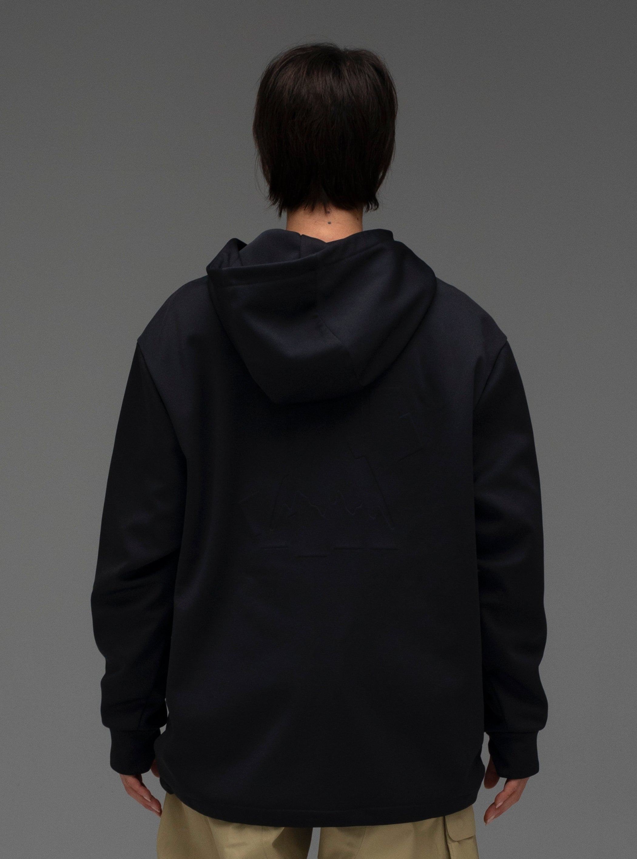Product image of Men's Burton Undefeated Performance Hoodie[Variant:Black]