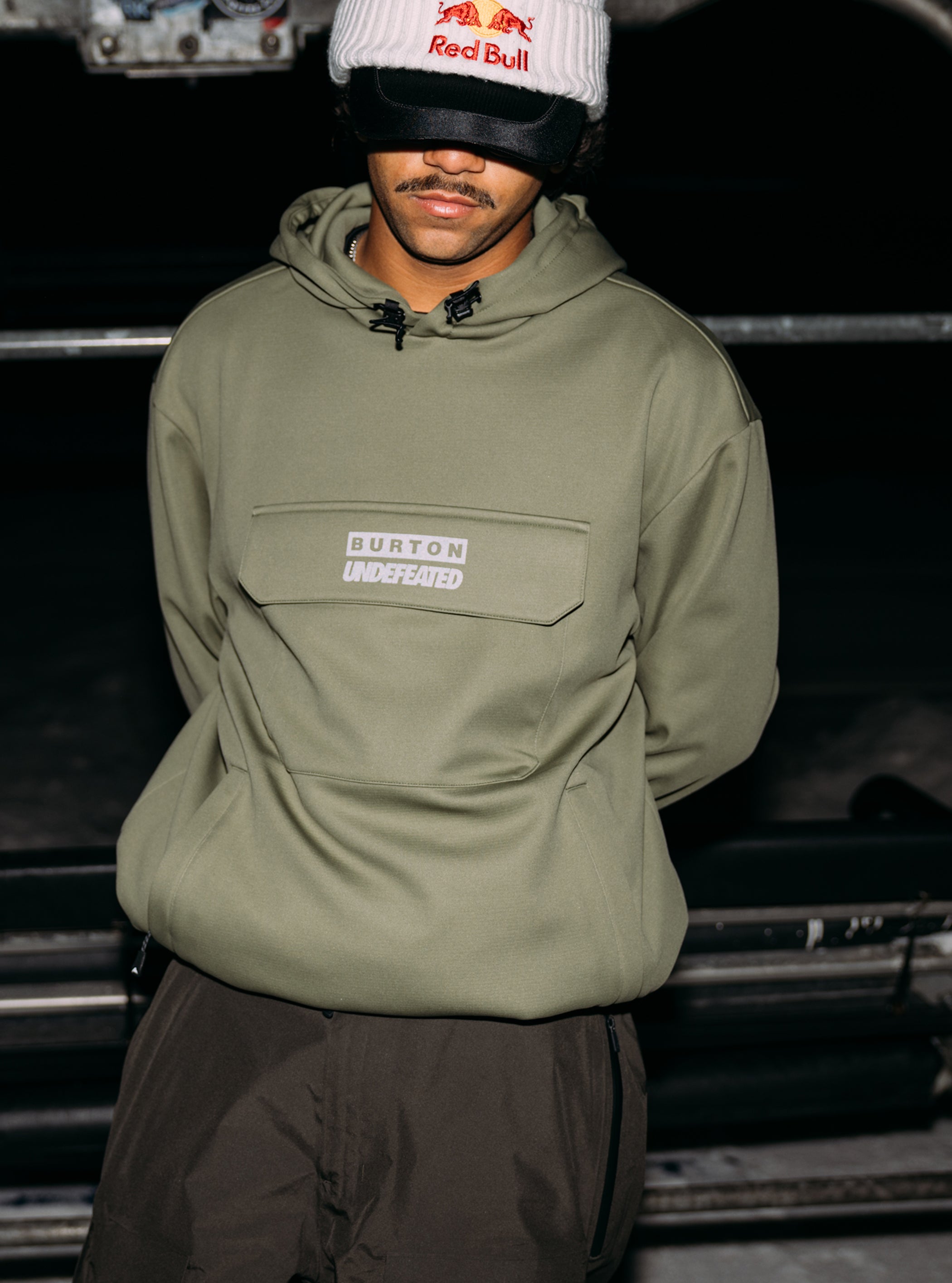 Burton Undefeated パフォーマンス フーディー