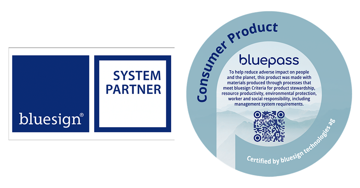 Bluesign System Partner logo and bluepass consumer product label
